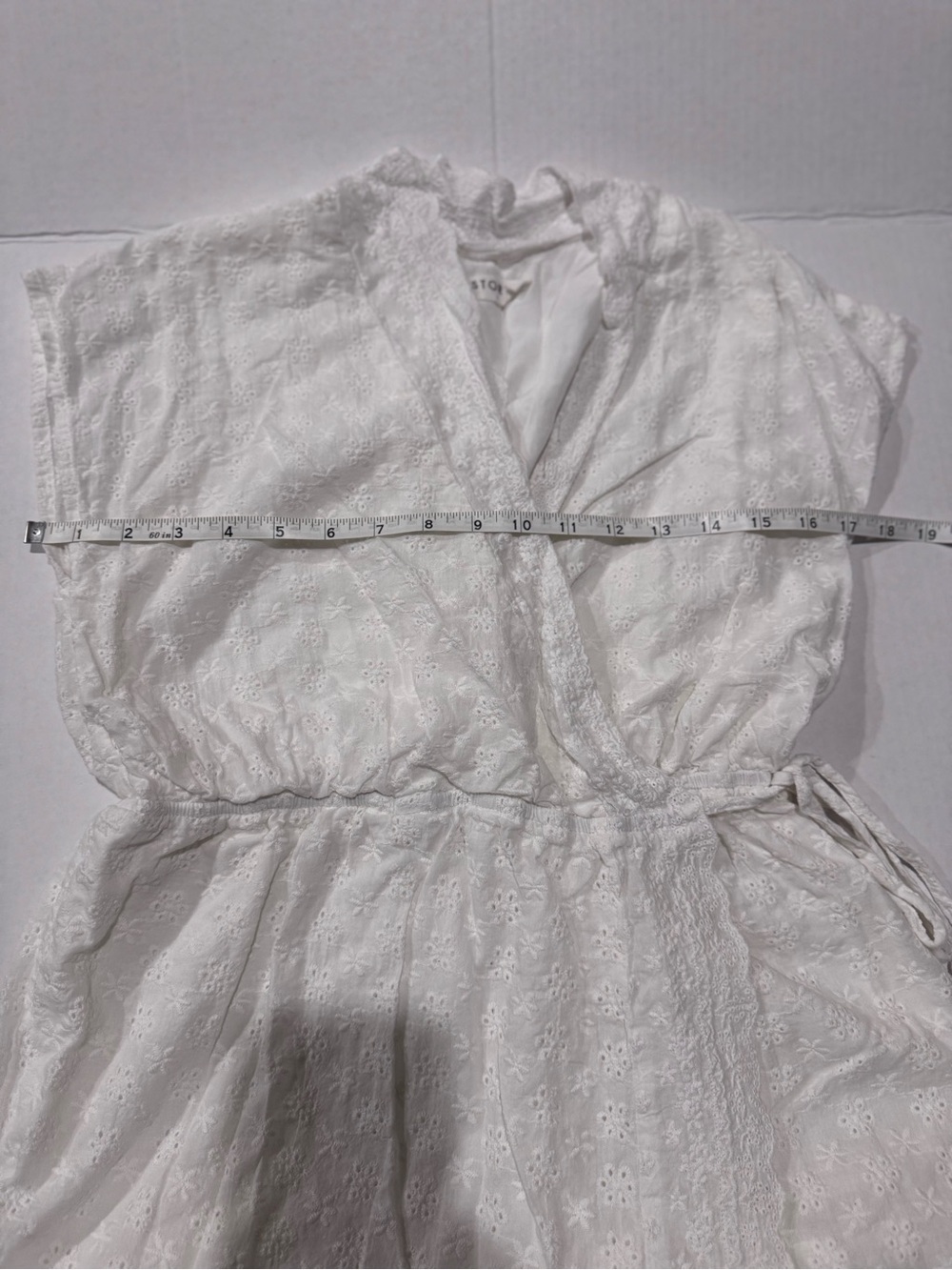 Storia White Wrap Romper - Picture 11 of 12